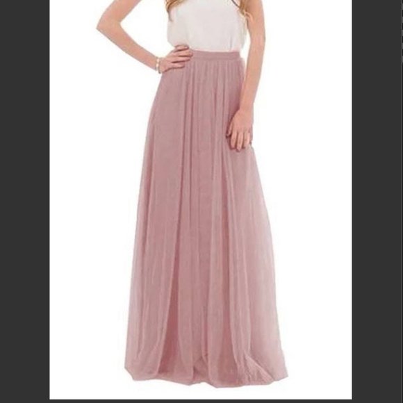 Simons Dresses & Skirts - *NWT* Lucy Wang Floor Length Ballet Pink Tulle Skirt, Small ⭐️HP⭐️